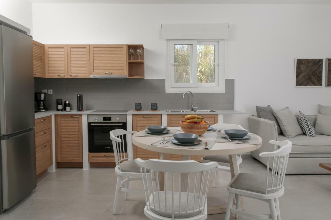 Naxos Infinity Villa And Suites Galanado ภายนอก รูปภาพ