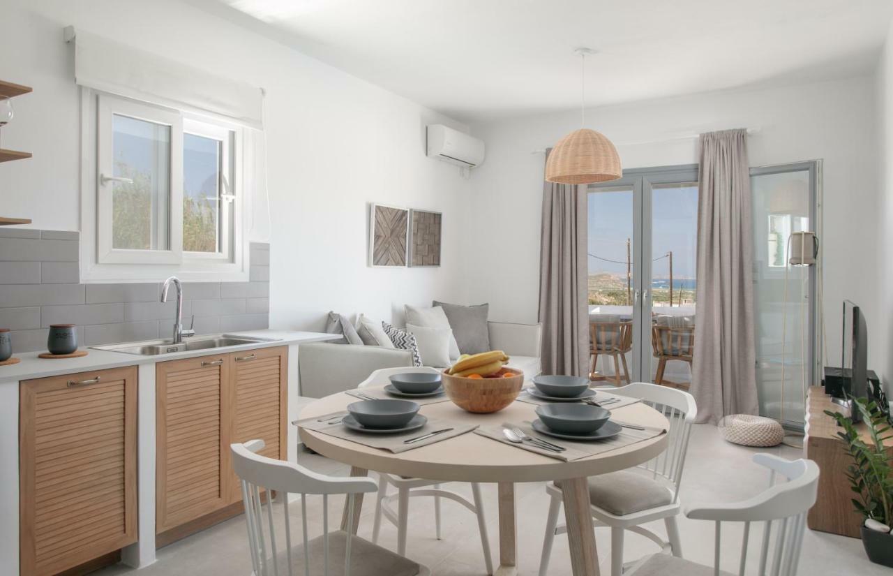 Naxos Infinity Villa And Suites Galanado ภายนอก รูปภาพ
