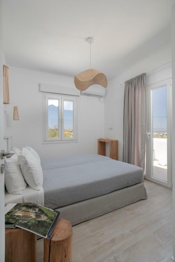 Naxos Infinity Villa And Suites Galanado ภายนอก รูปภาพ