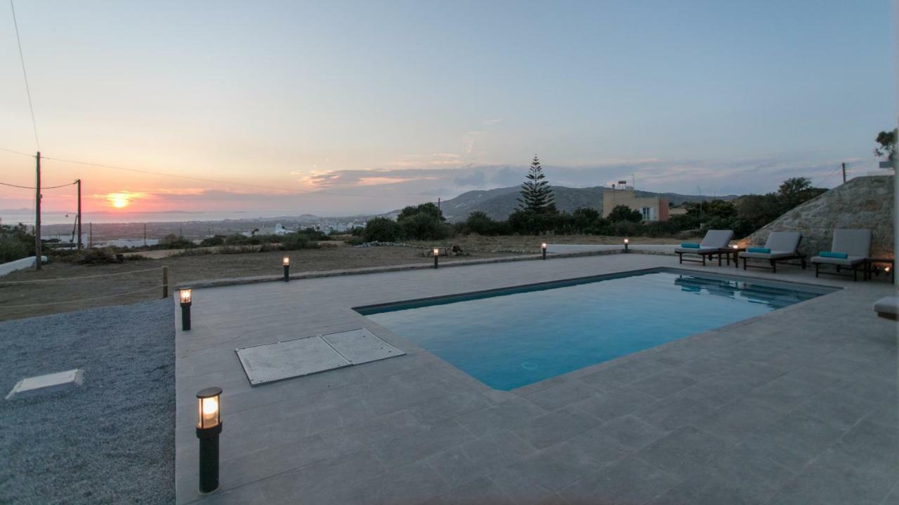 Naxos Infinity Villa And Suites Galanado ภายนอก รูปภาพ