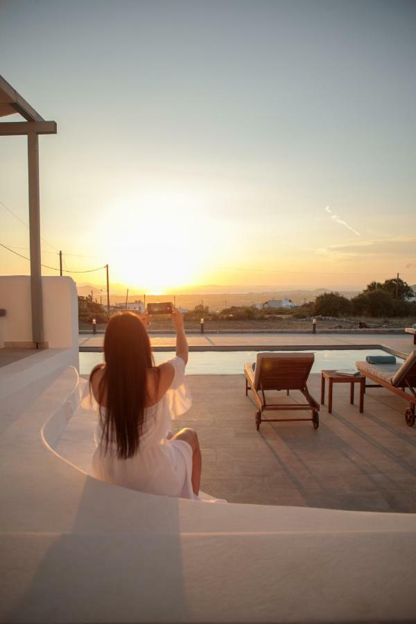Naxos Infinity Villa And Suites Galanado ภายนอก รูปภาพ